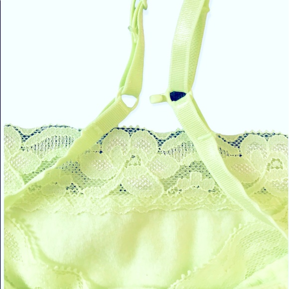 FINAL PRICE VTG Camisole Bundle (2) 
Lace Stretchy sz M - Picture 5 of 7